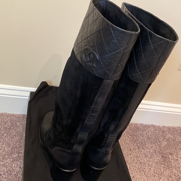 Chanel Leather & Suede Riding Boots Retail Price $1,550 - Picture 5 of 11